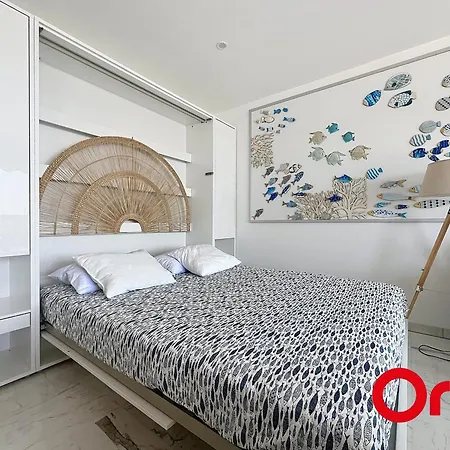 Moderne Avec Terrasse, Climatise, Wifi, 2 Couchages A - Fr-1-647-50 Appartement *