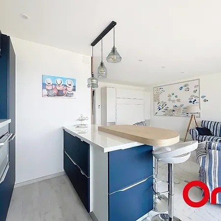 Moderne Avec Terrasse, Climatise, Wifi, 2 Couchages A - Fr-1-647-50 Мантон